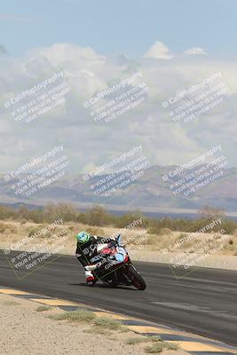 media/May-05-2025-Moto Forza (Mon) [[3c1838c5e5]]/2-B Group/Session 2 (Turn 7 Inside)/